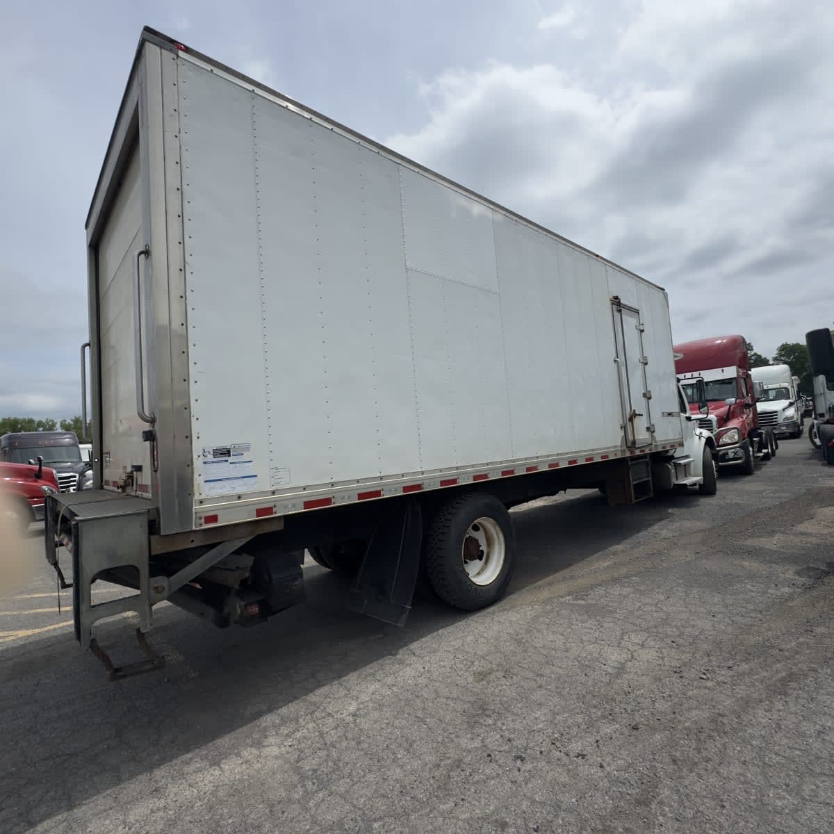 2019 Freightliner M2 106 in Syracuse, NY — photo 4