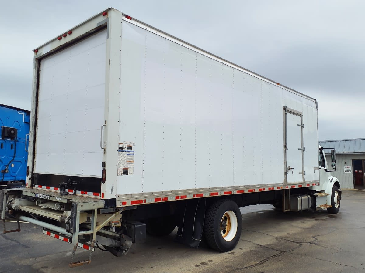 2019 Freightliner M2 106 in Oak Creek, WI — photo 4