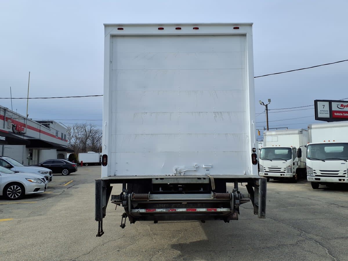 2019 Freightliner M2 106 in Warwick, RI — photo 5