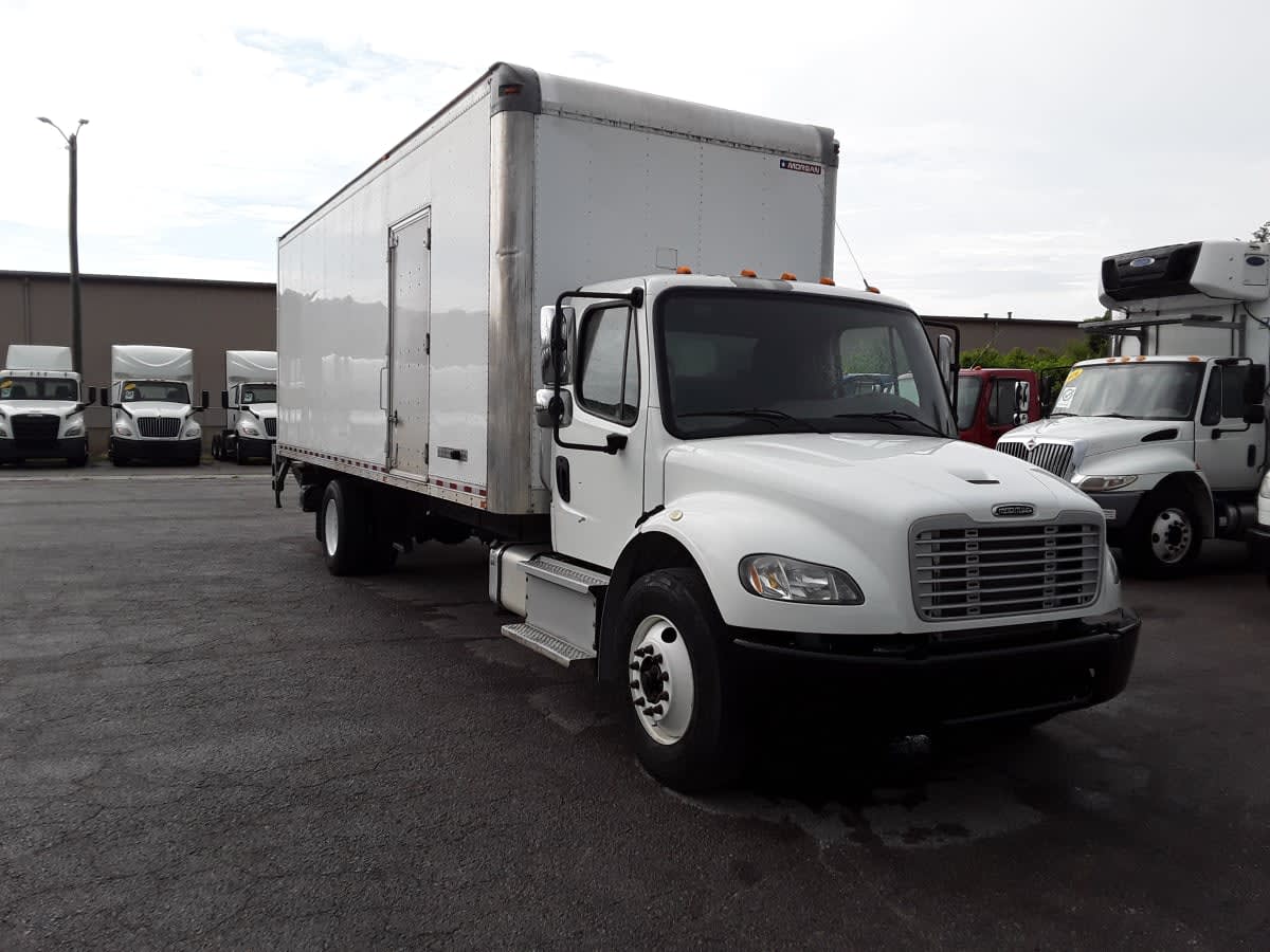 2019 Freightliner M2 106 in La Vergne, TN — photo 3