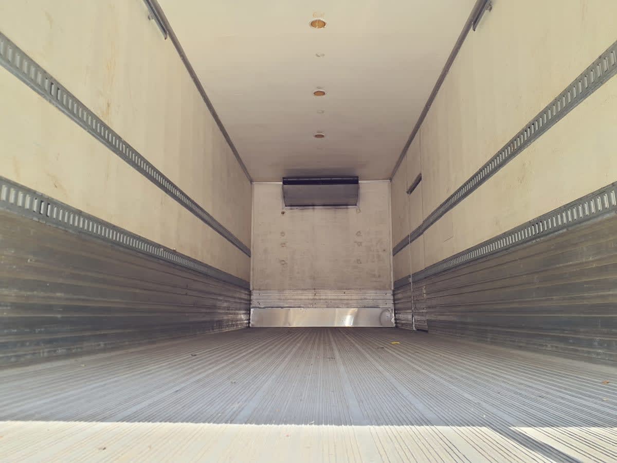 2019 Freightliner M2 106 in Miami, FL — photo 9