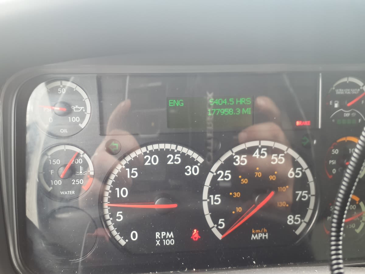 2019 Freightliner M2 106 in Clarksville, IN — photo 18