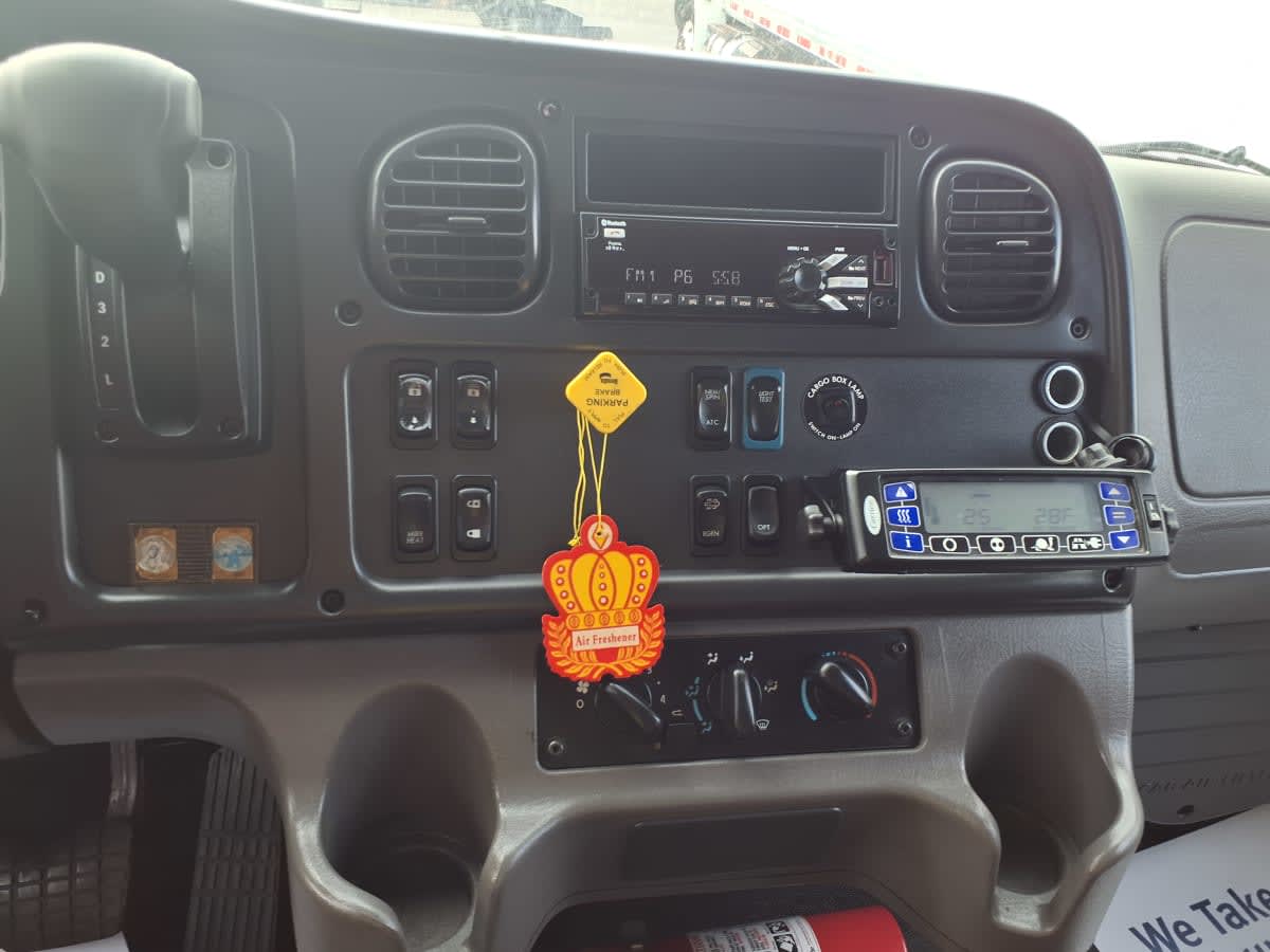 2019 Freightliner M2 106 in Taylor, MI — photo 12