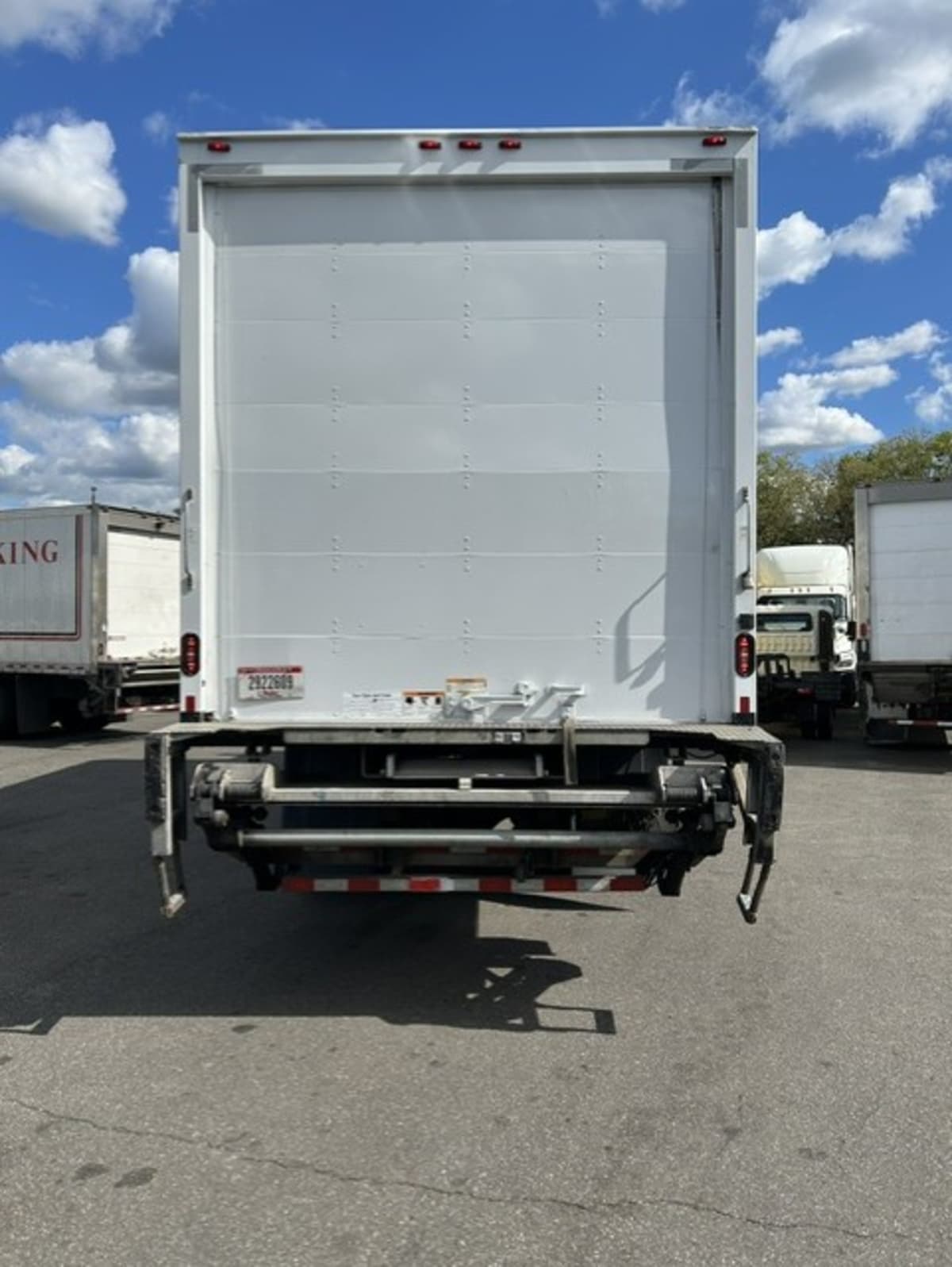 2019 Freightliner M2 106 in Farmingdale, NY — photo 5