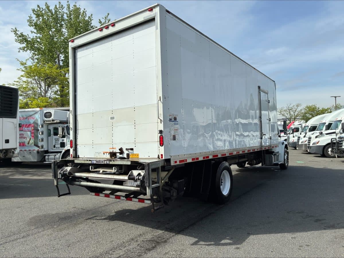 2019 Freightliner M2 106 in Newark, NJ — photo 4