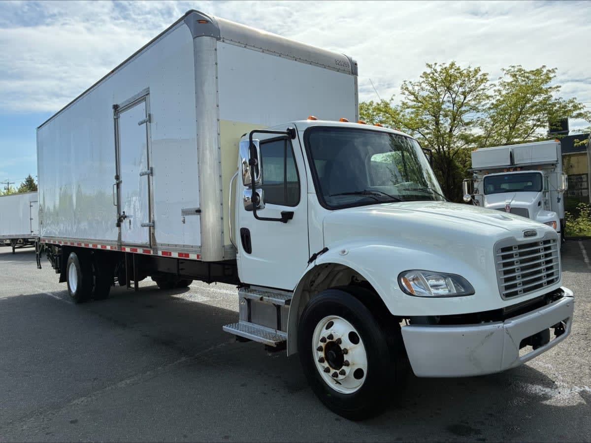 2019 Freightliner M2 106