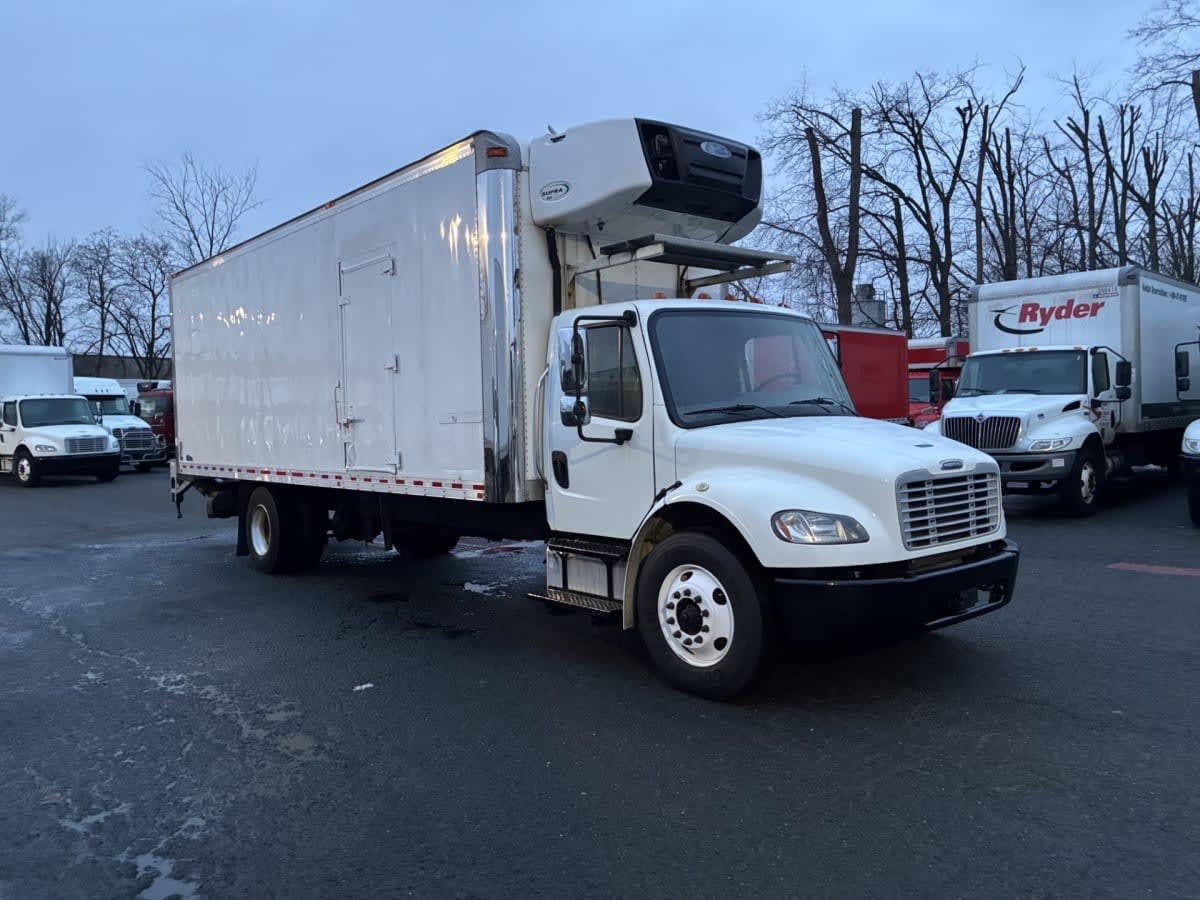 2019 Freightliner M2 106 in Newark, NJ — photo 3