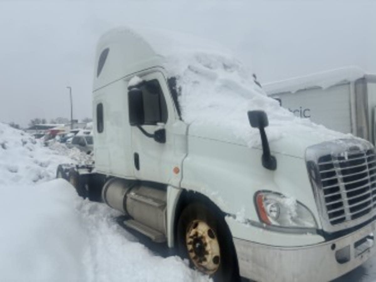 2019 Freightliner Cascadia in Syracuse, NY — photo 2