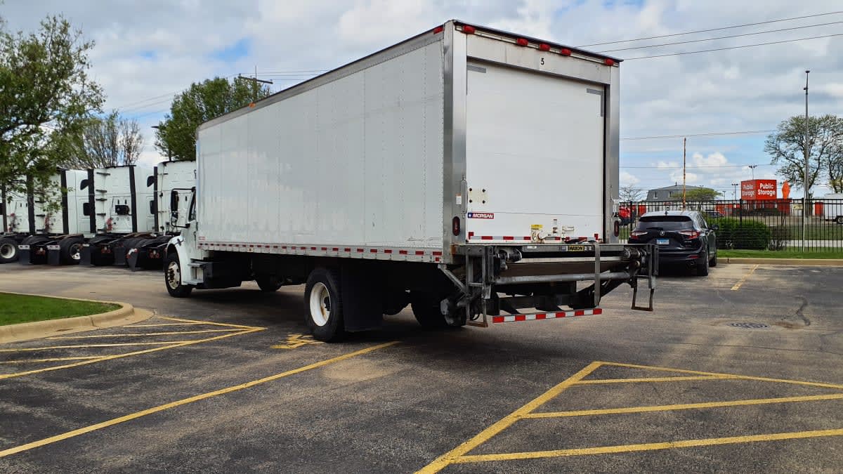 2019 Freightliner M2 106 in Bolingbrook, IL — photo 6