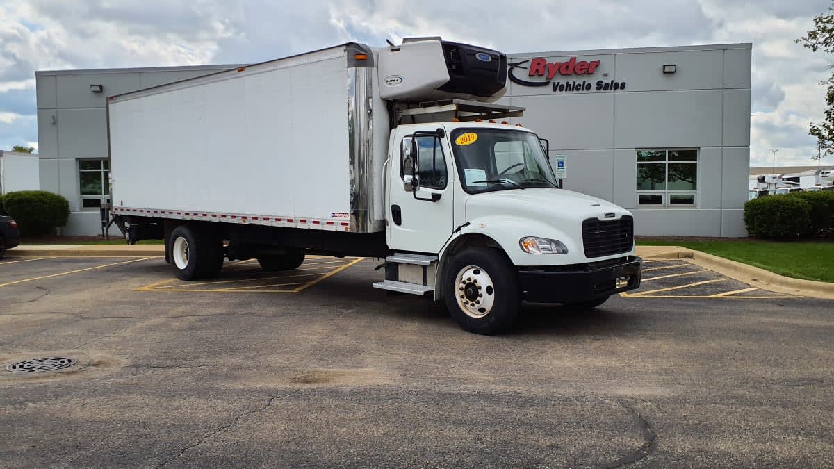 2019 Freightliner M2 106 in Bolingbrook, IL — photo 3