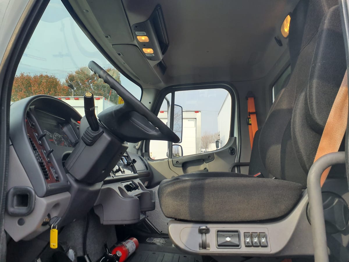 2019 Freightliner M2 106 in Bolingbrook, IL — photo 8