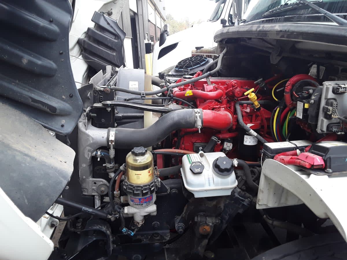 2019 Freightliner M2 106 in Kansas City, MO — photo 8