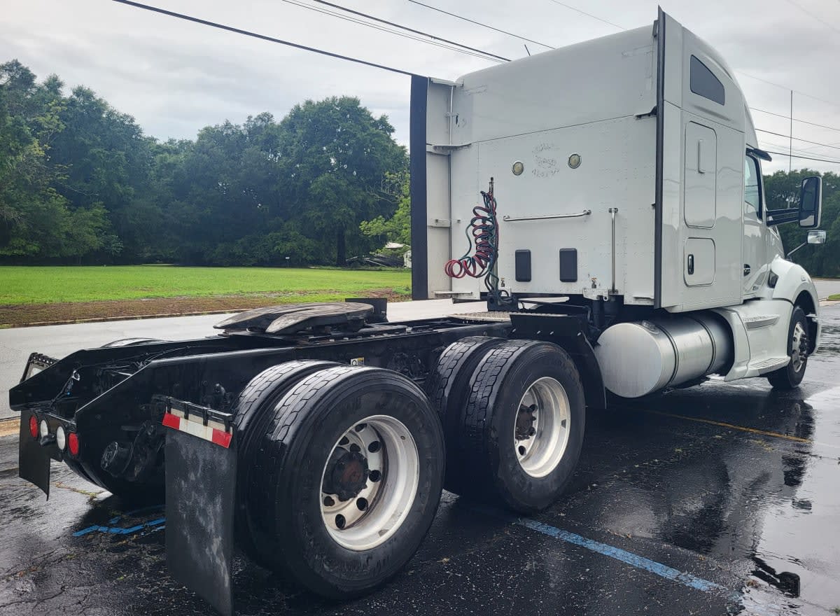 2019 Kenworth T680 in Jacksonville, FL — photo 4