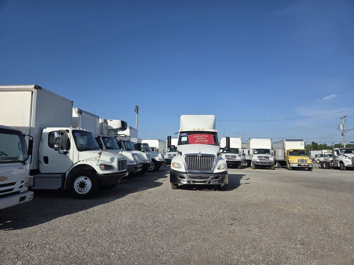 2019 International LT in St. Rose, LA — photo 2