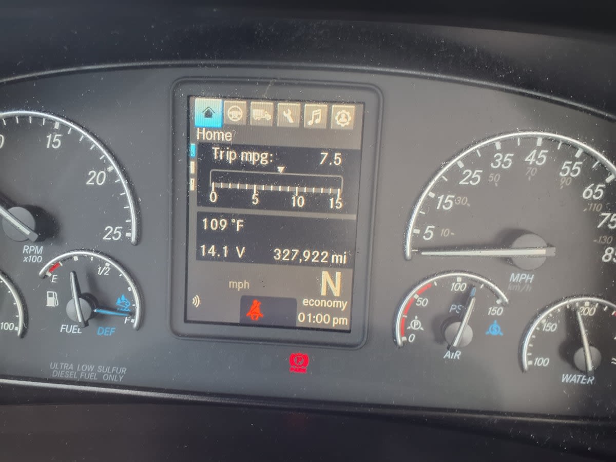 2019 Freightliner Cascadia in Davie, FL — photo 10