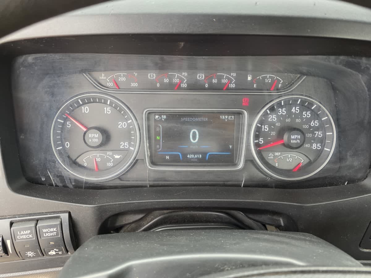 2019 International LT in Bensalem, PA — photo 10