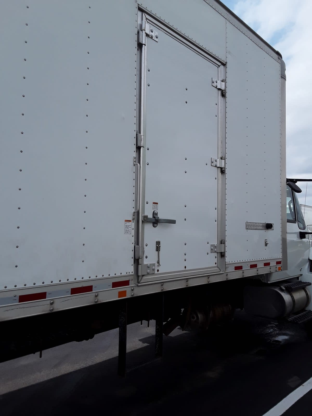 2019 International 4300 in Altoona, IA — photo 15