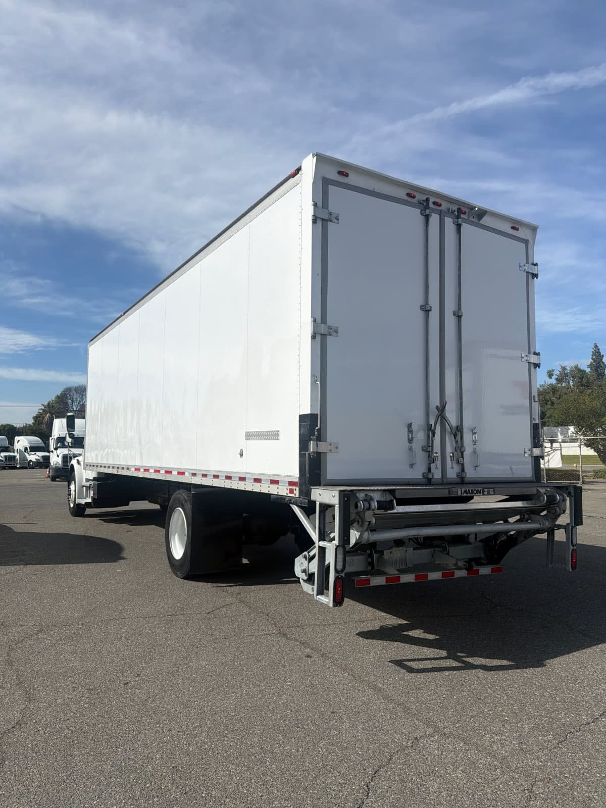 2019 Freightliner M2 106 in Pomona, CA — photo 6