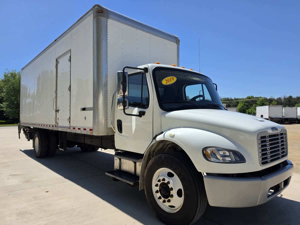 2019 Freightliner M2 106 in Greensboro, NC — photo 3