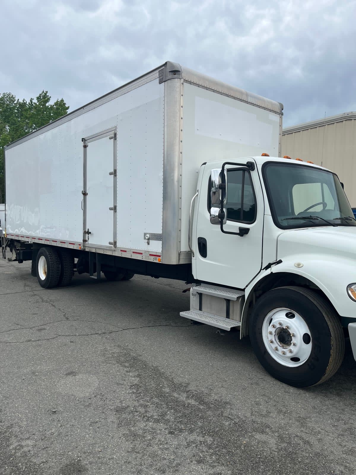 2019 Freightliner M2 106 in Ashland, VA — photo 3