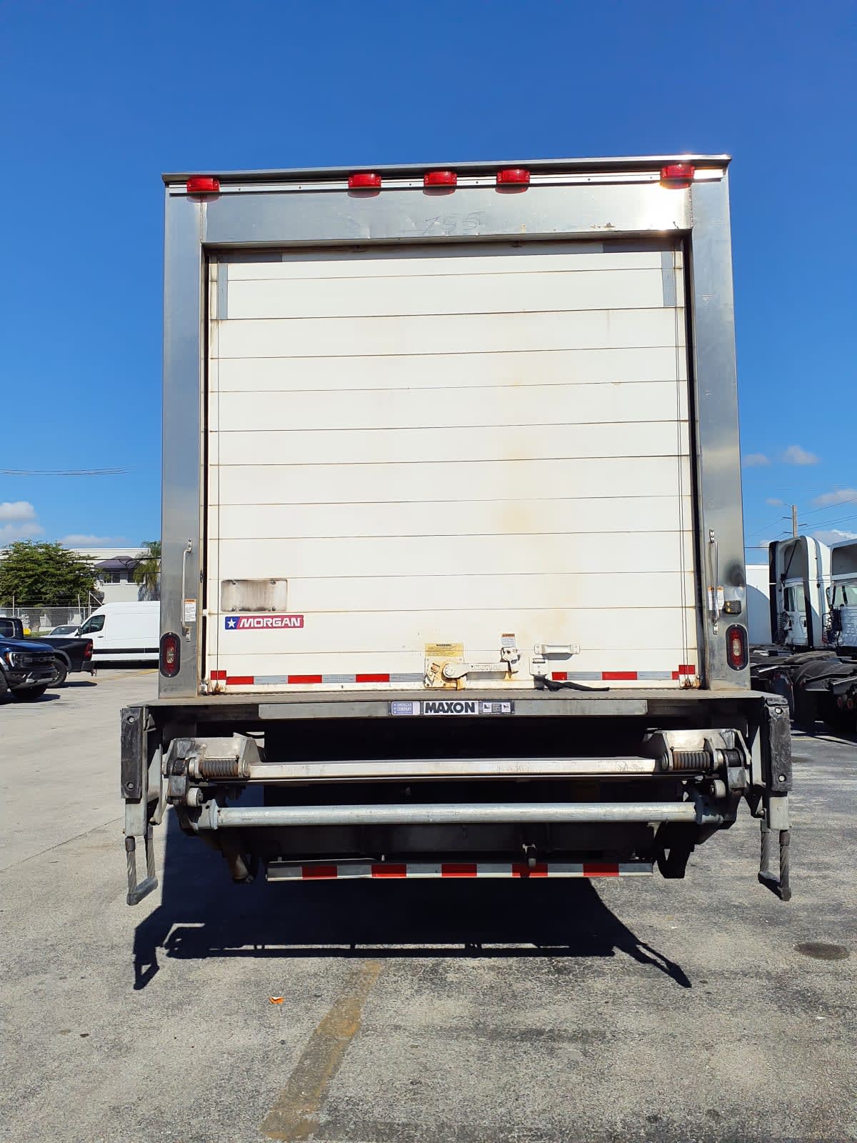 2019 Freightliner M2 106 in Miami, FL — photo 5