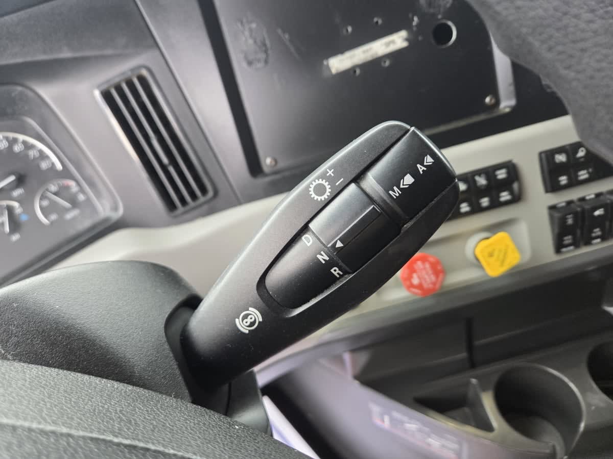 2019 Freightliner Cascadia in St. Rose, LA — photo 11