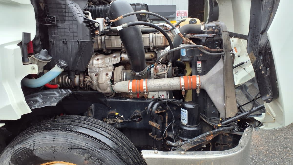 2019 Freightliner Cascadia in Salisbury, MA — photo 12