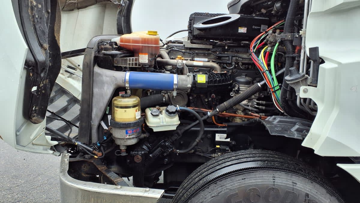 2019 Freightliner Cascadia in Salisbury, MA — photo 9