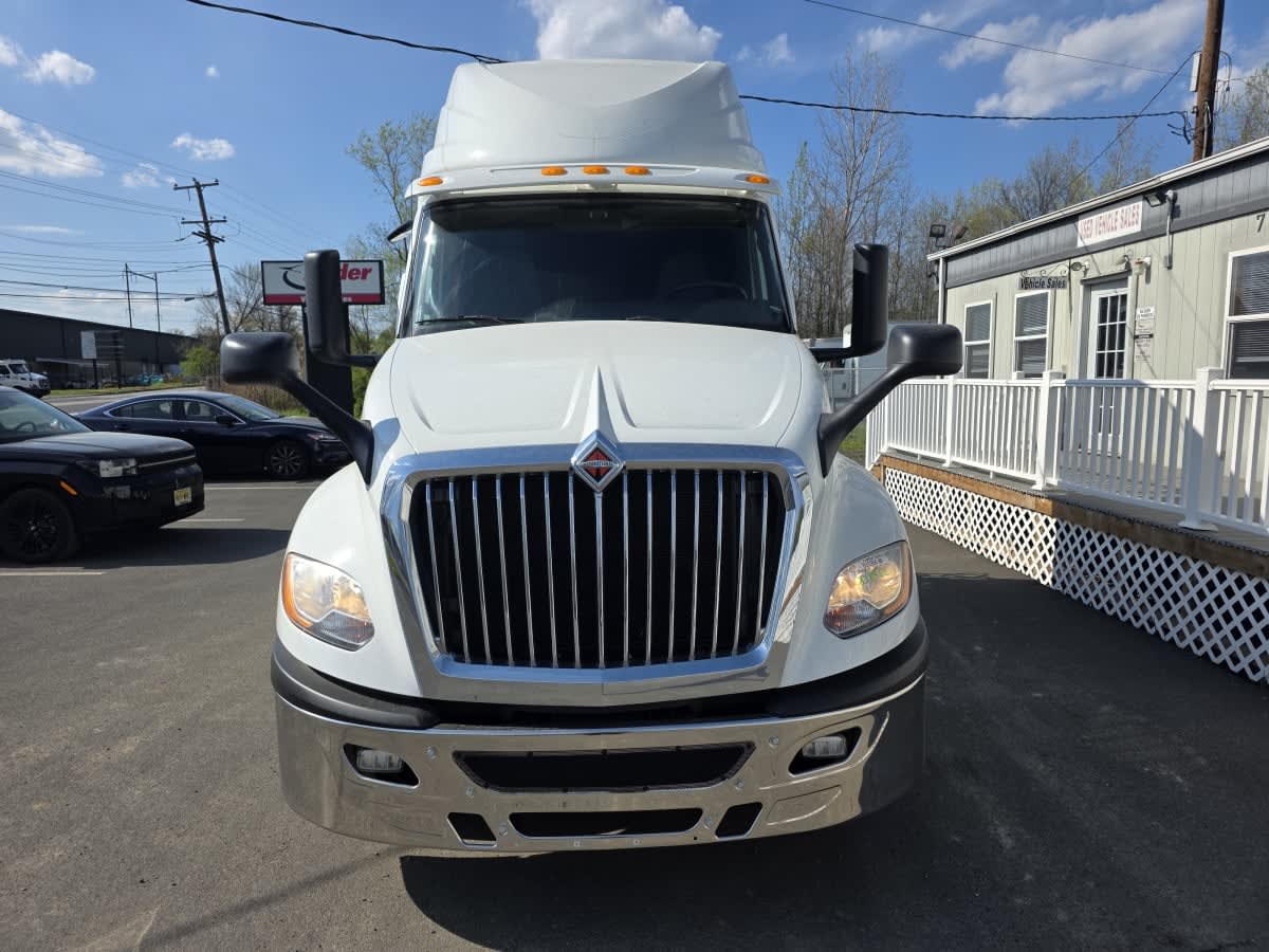 2019 International LT in Bensalem, PA — photo 2