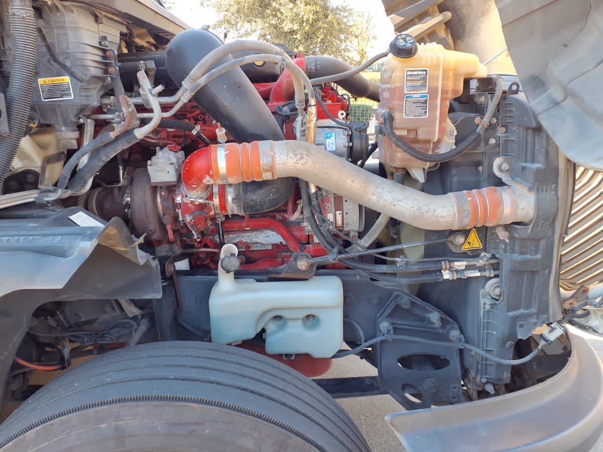 2019 International LT in Houston, TX — photo 10