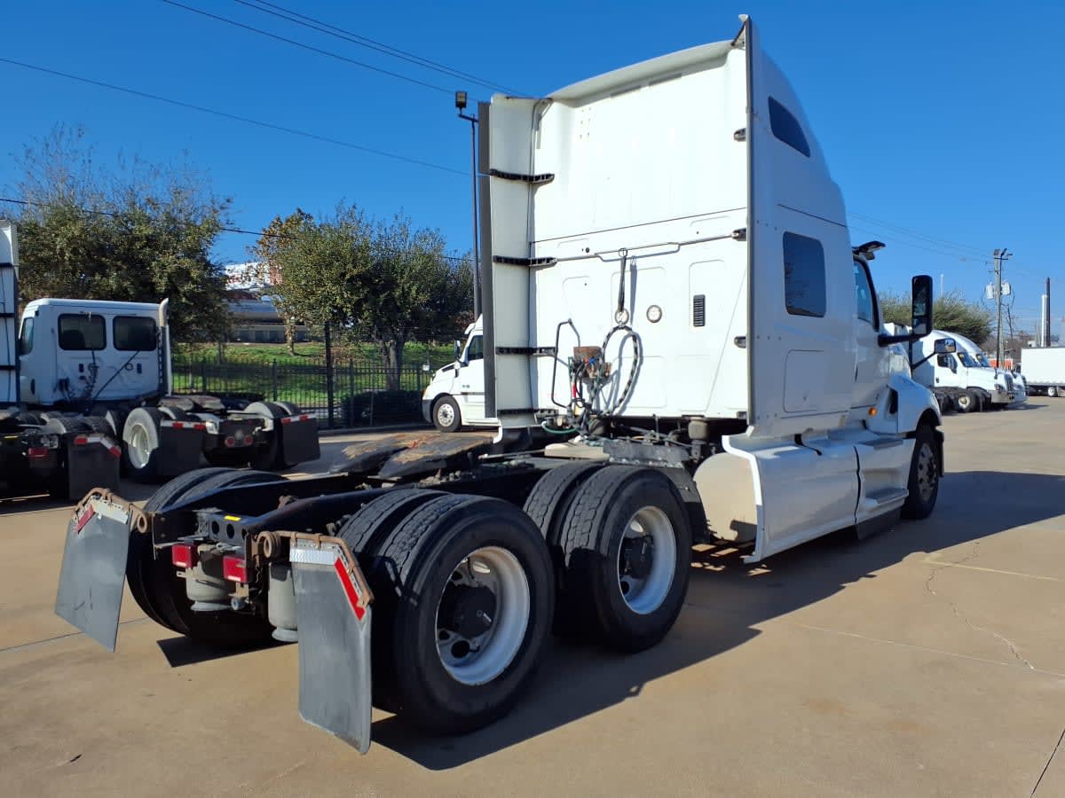 2019 International LT in Houston, TX — photo 4