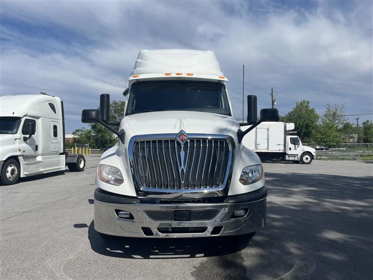 2019 International LT in Beltsville, MD — photo 2