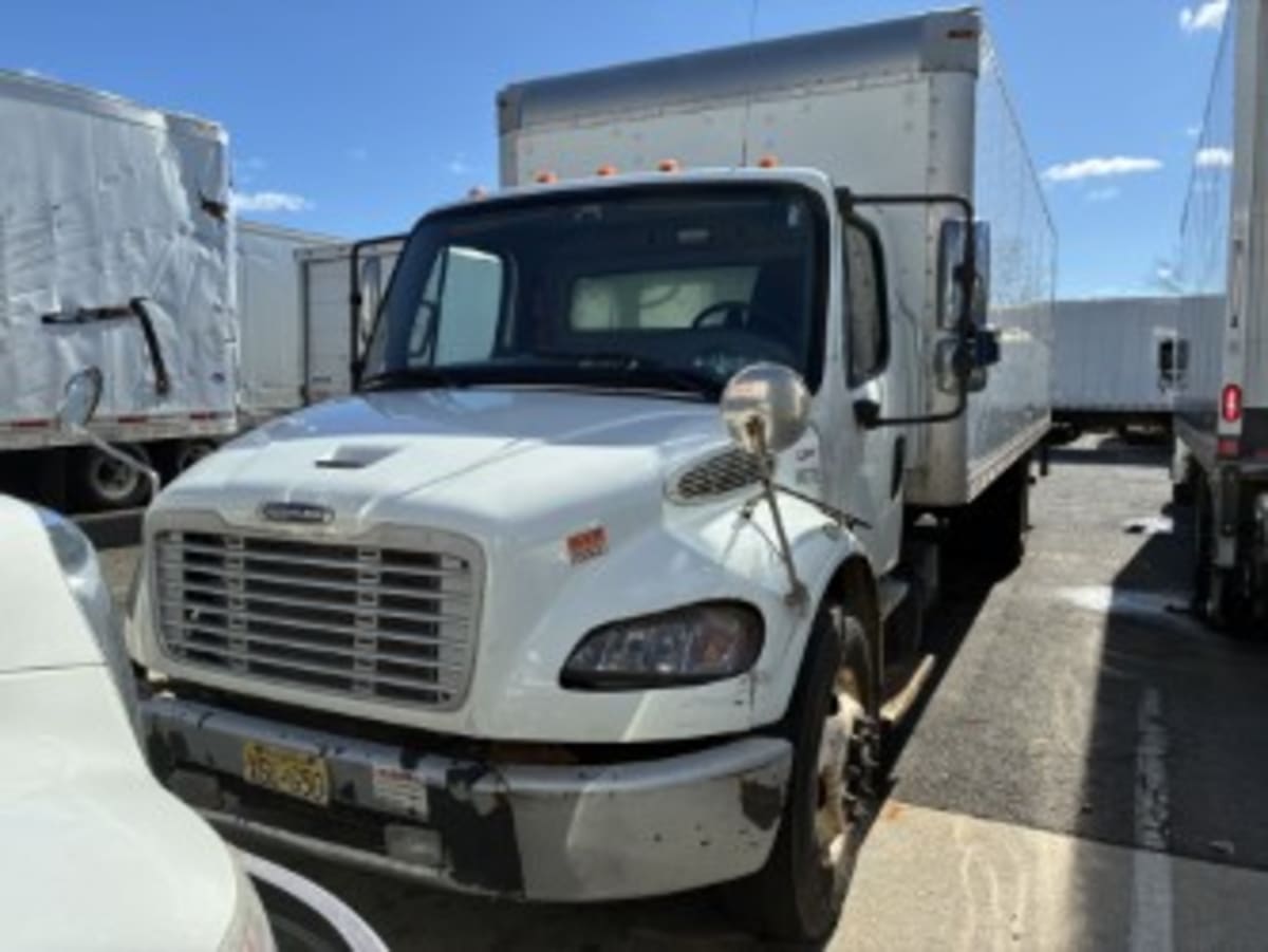 2019 Freightliner M2 106 in Kearny, NJ — photo 2