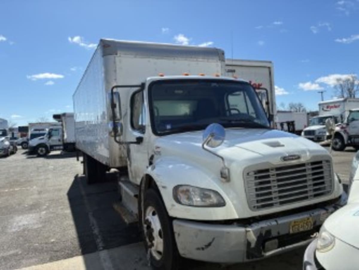 2019 Freightliner M2 106