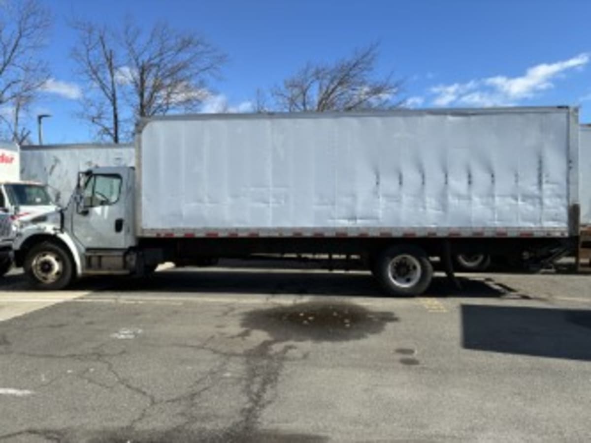 2019 Freightliner M2 106 in Kearny, NJ — photo 3