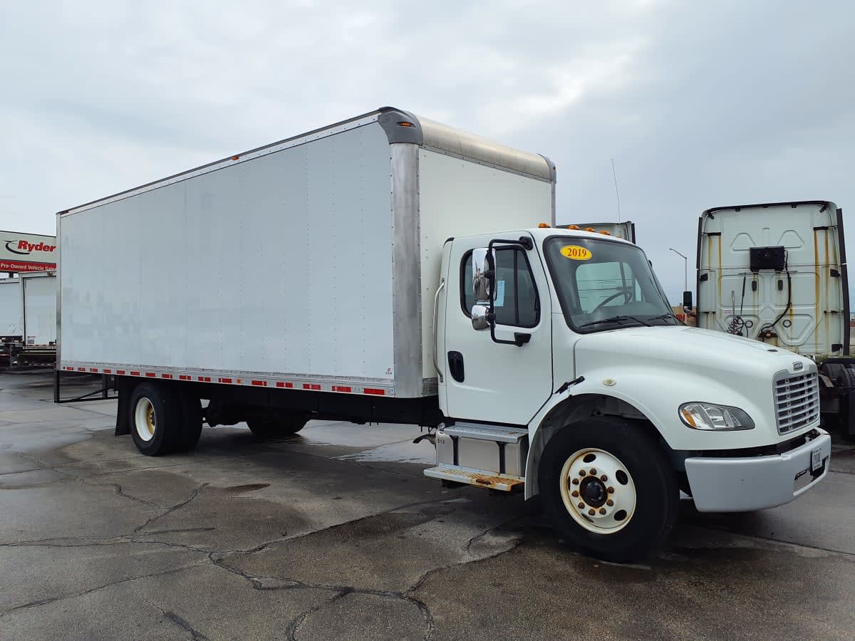 2019 Freightliner M2 106 in Oak Creek, WI — photo 3