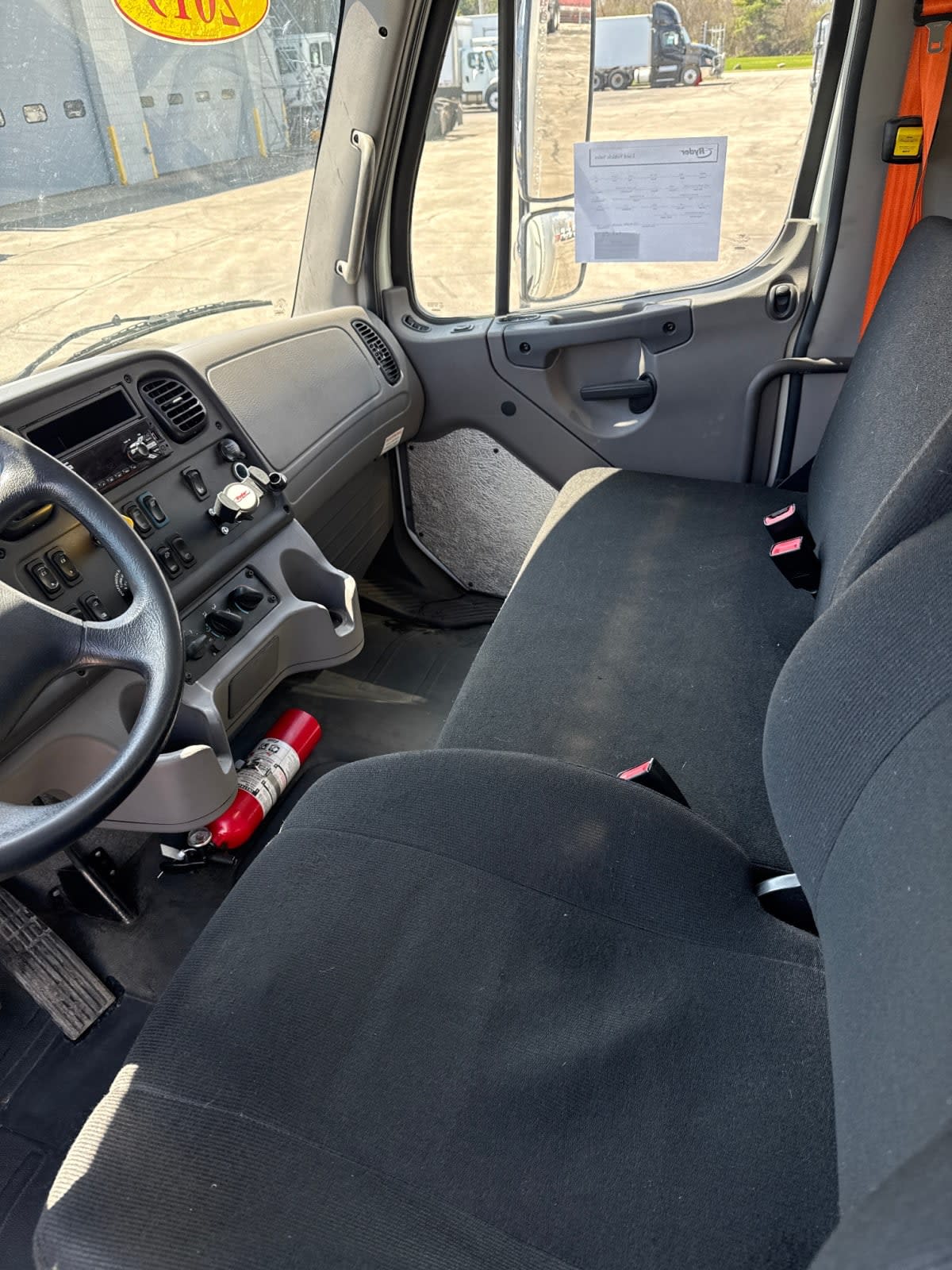 2019 Freightliner M2 106 in Oak Creek, WI — photo 7