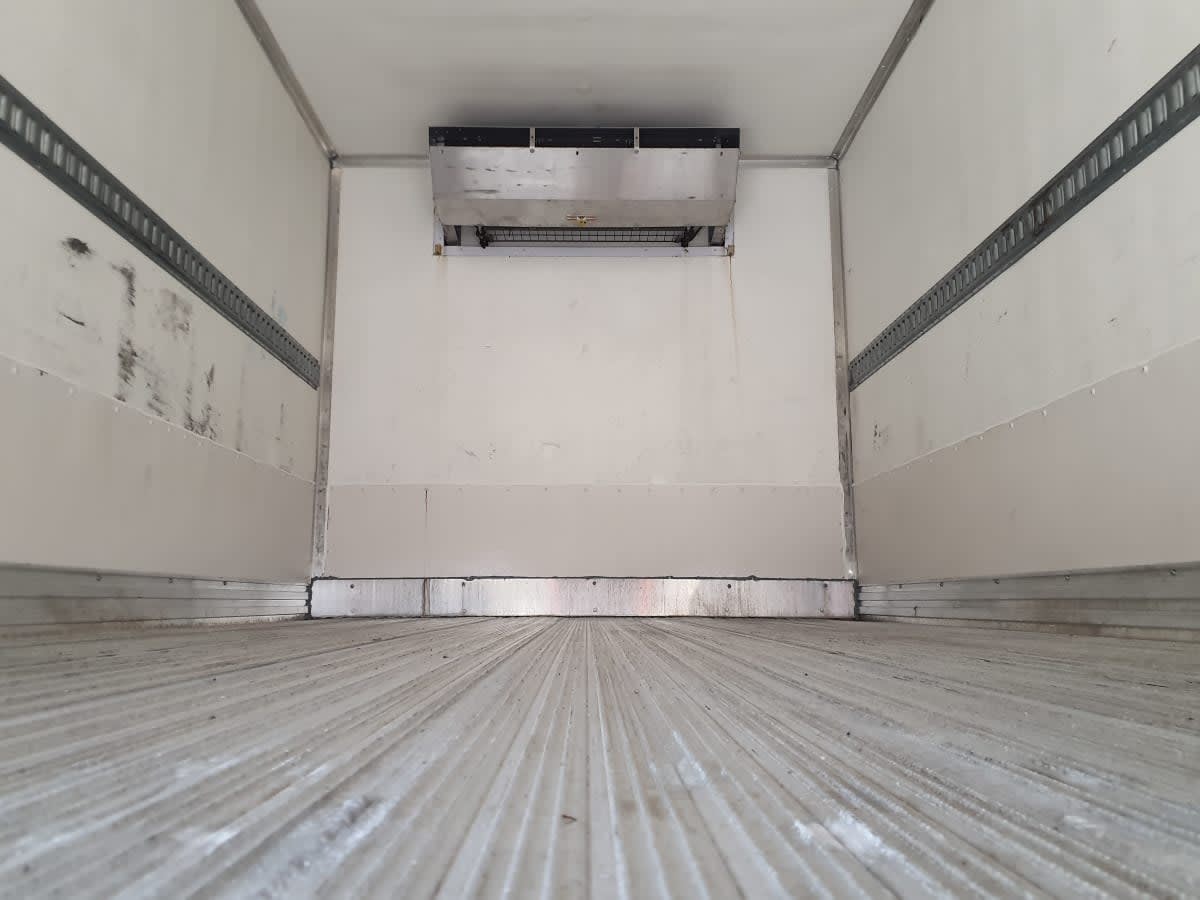 2019 Isuzu NRR in Wayland, MI — photo 9