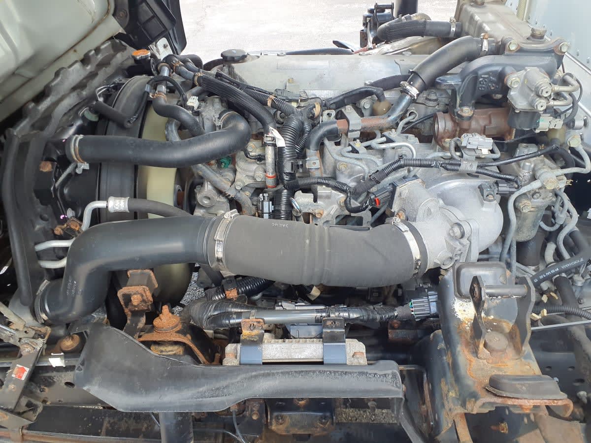 2019 Isuzu NRR in Wayland, MI — photo 10