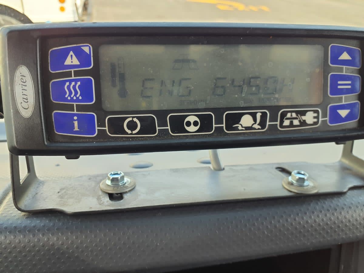 2019 Isuzu NRR in Bolingbrook, IL — photo 7