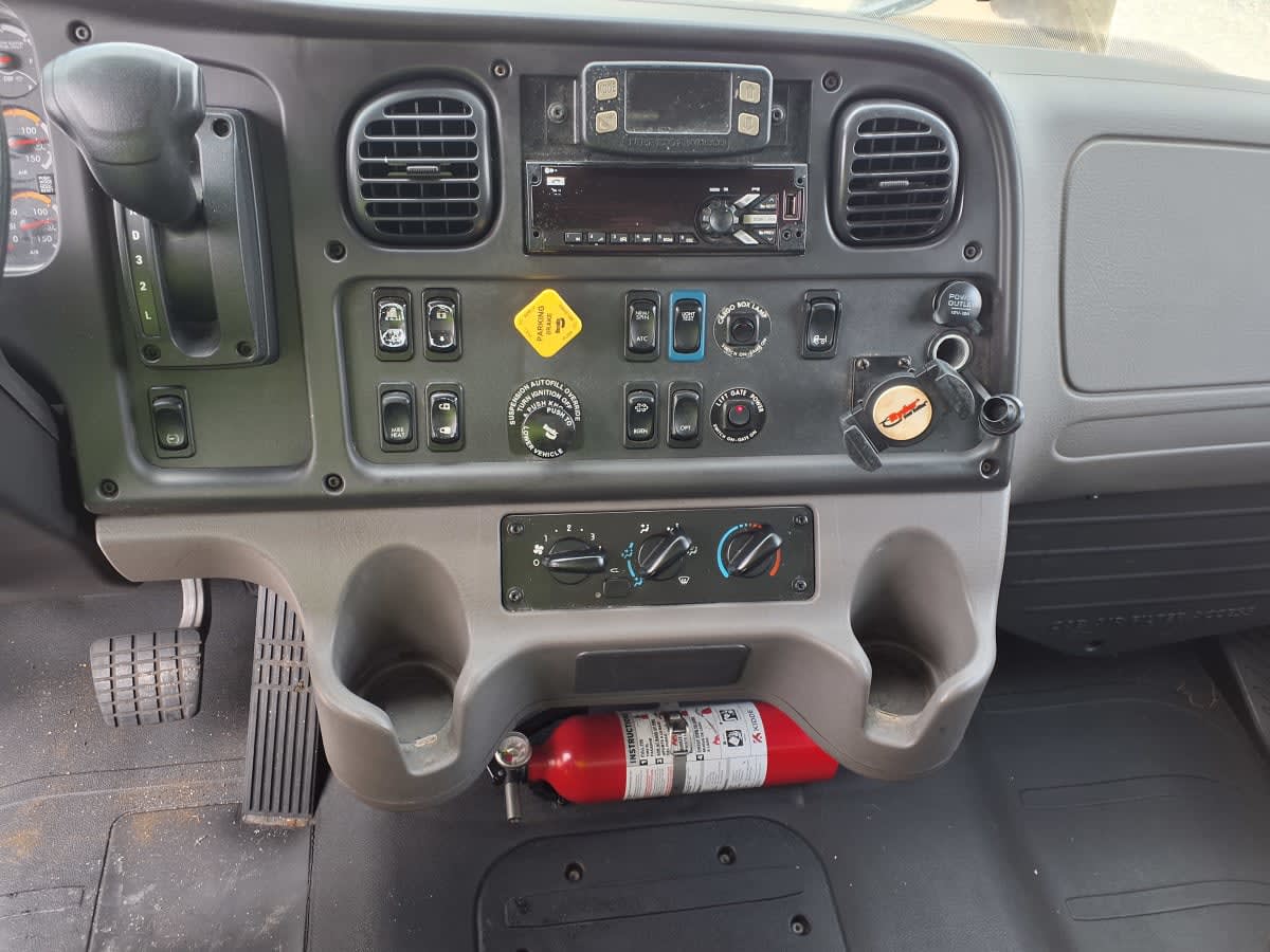 2019 Freightliner M2 106 in Greenville, SC — photo 12