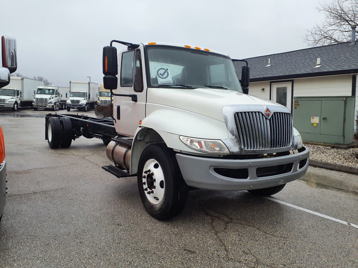 2019 International 4300 in O'fallon, MO — photo 3