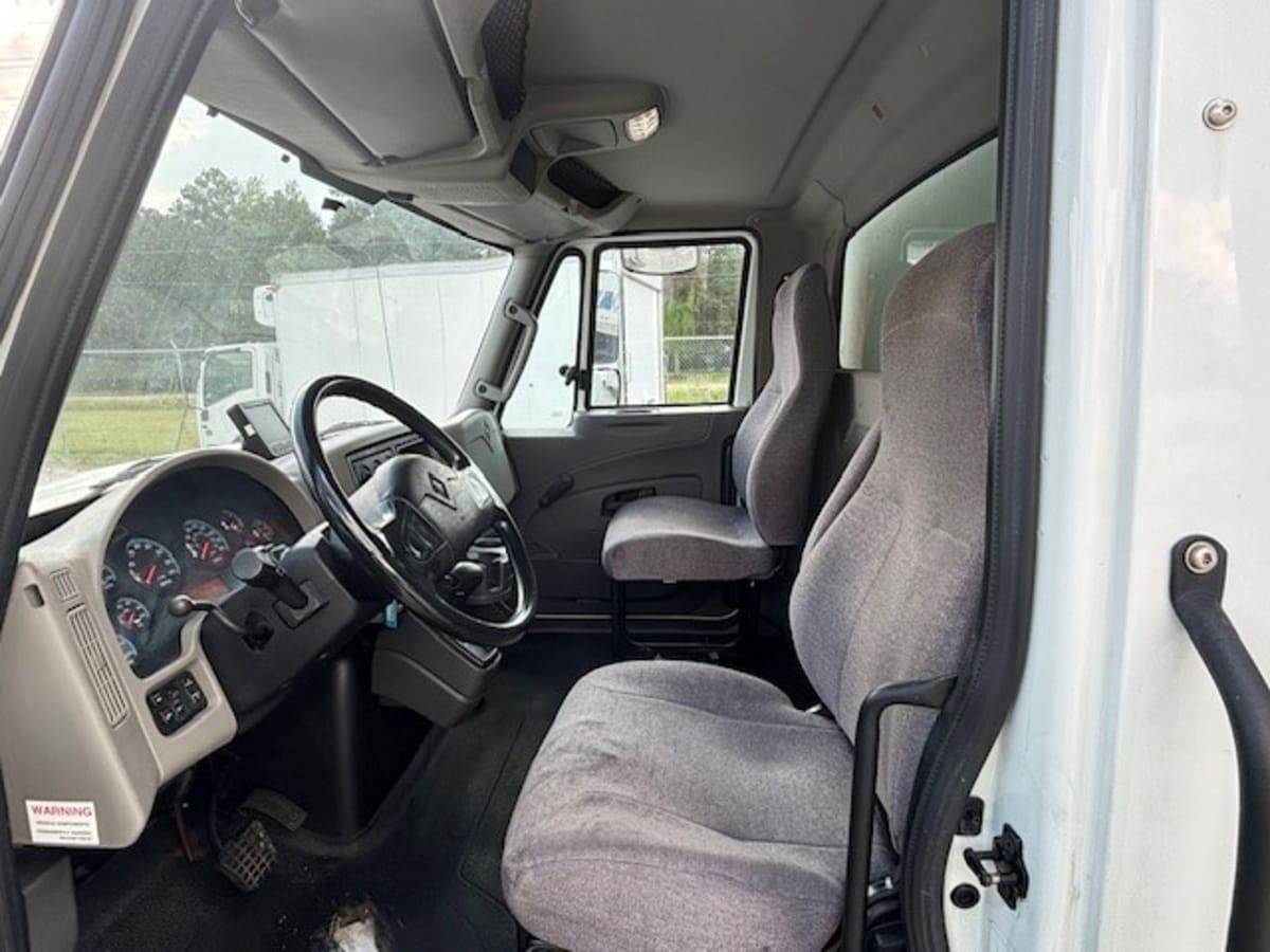 2019 International 4300 in St. Rose, LA — photo 7
