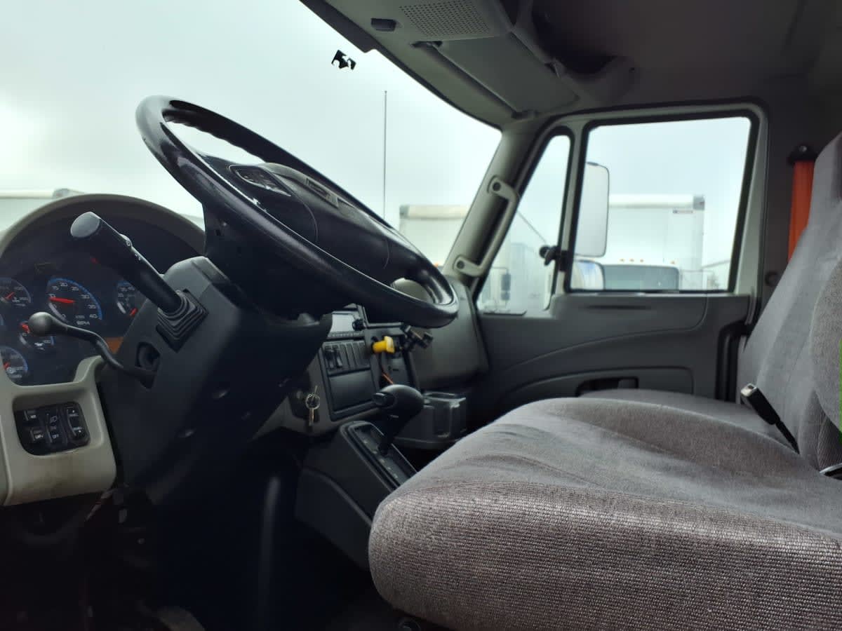2019 International 4300 in Taylor, MI — photo 7