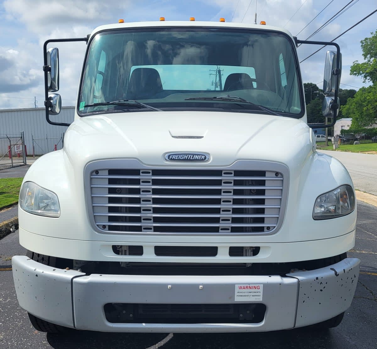 2019 Freightliner M2 106 in Jacksonville, FL — photo 2