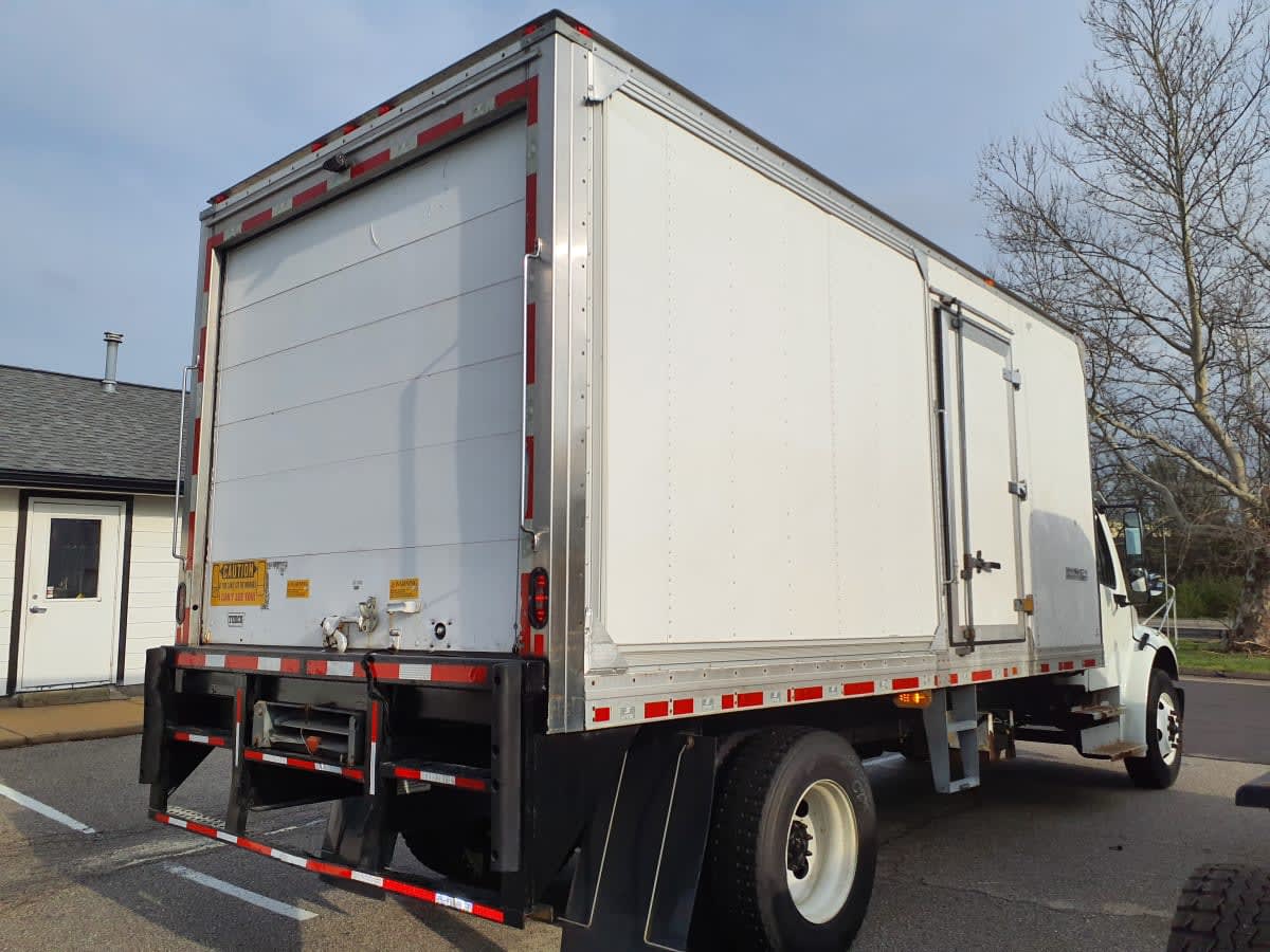 2019 Freightliner M2 106 in O'fallon, MO — photo 4