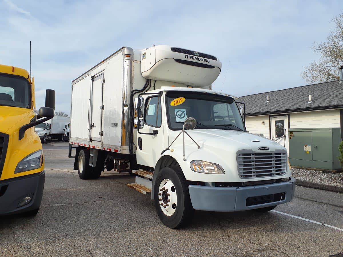 2019 Freightliner M2 106 in O'fallon, MO — photo 3