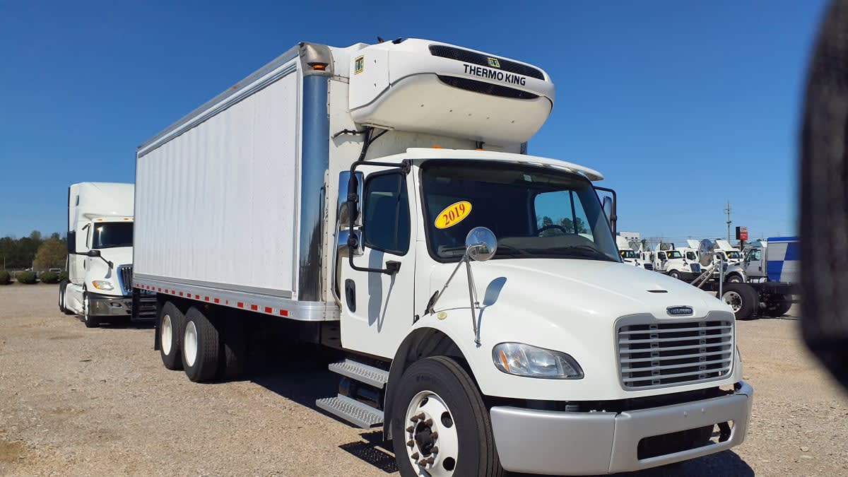 2019 Freightliner M2 106 in Birmingham, AL — photo 3