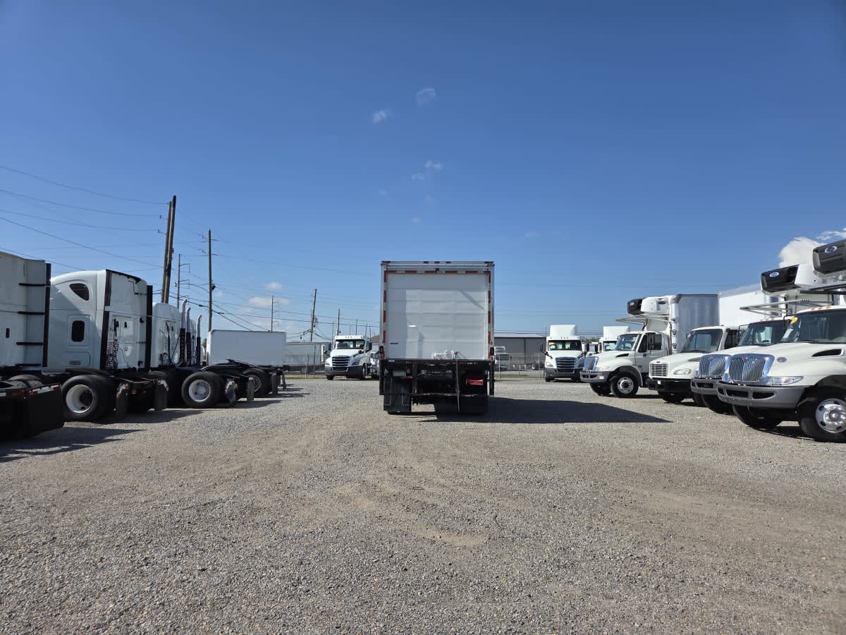 2019 Freightliner M2 106 in St. Rose, LA — photo 5
