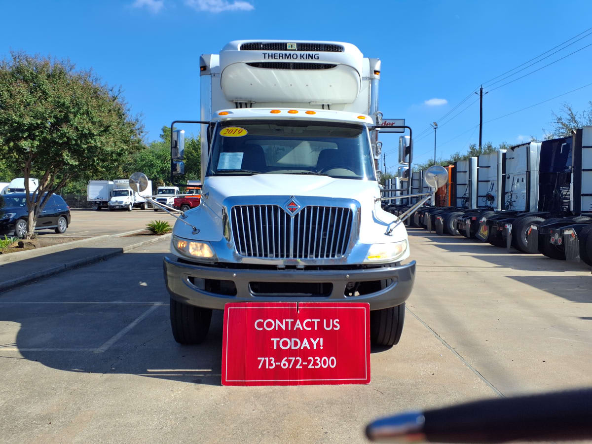 2019 International 4300 in Houston, TX — photo 2